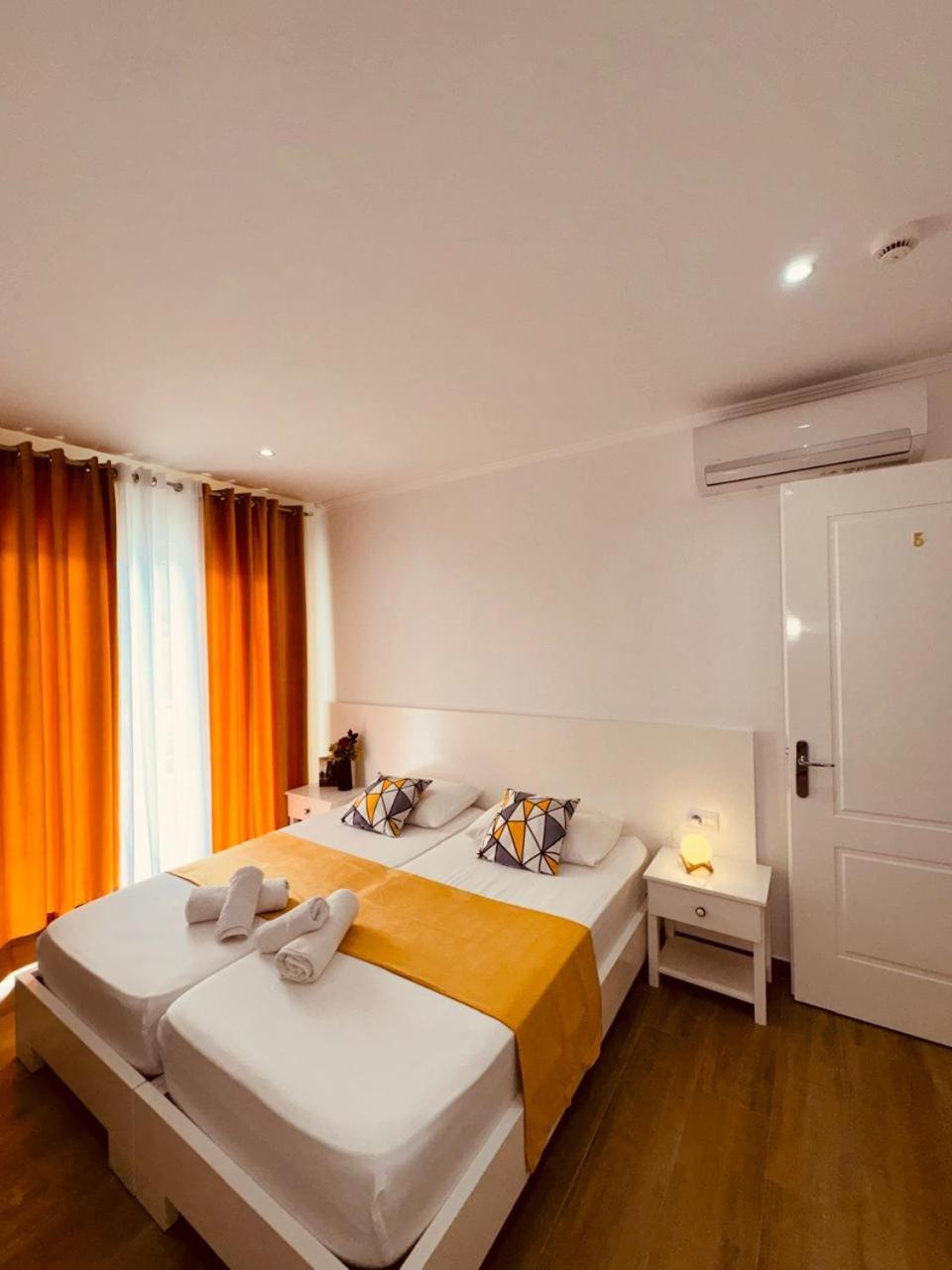 Orfeu Apartments Ксамил Экстерьер фото